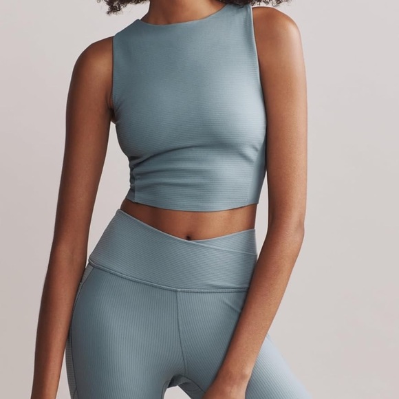 NEW Rhône Ripple Longline Bra & 7/8 Pocket Legging Set in Blue Hue - Picture 2 of 15